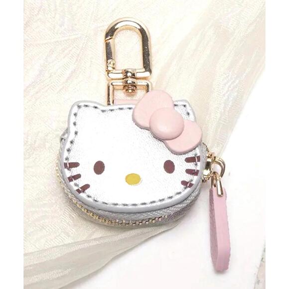 Cute New Silver Tone Hello Kitty Coin Purse AirTag AirPod Holder Bag Charm New - Picture 1 of 12